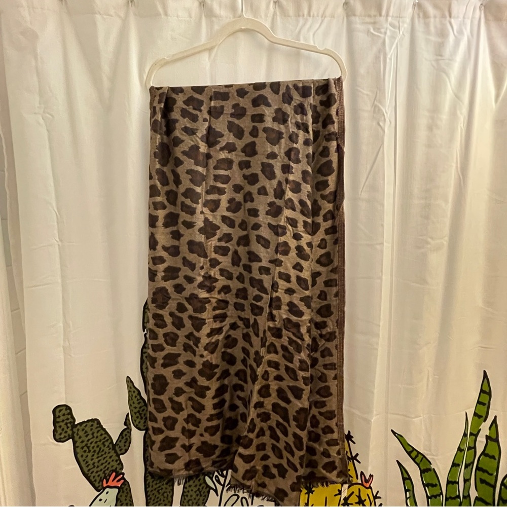 Talbots NWT Brown Leopard Print Scarf Shawl